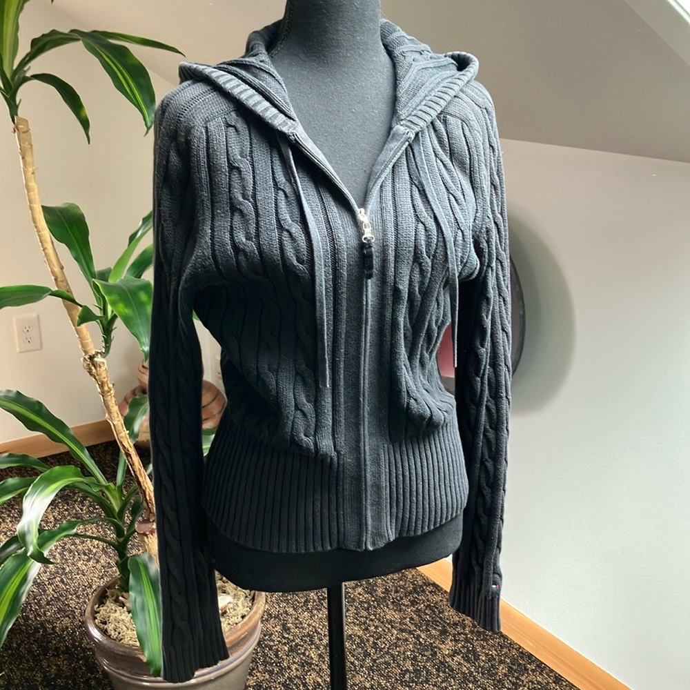 Tommy Hilfiger black cable knit zip up hoodie, vintage (2002) Size M